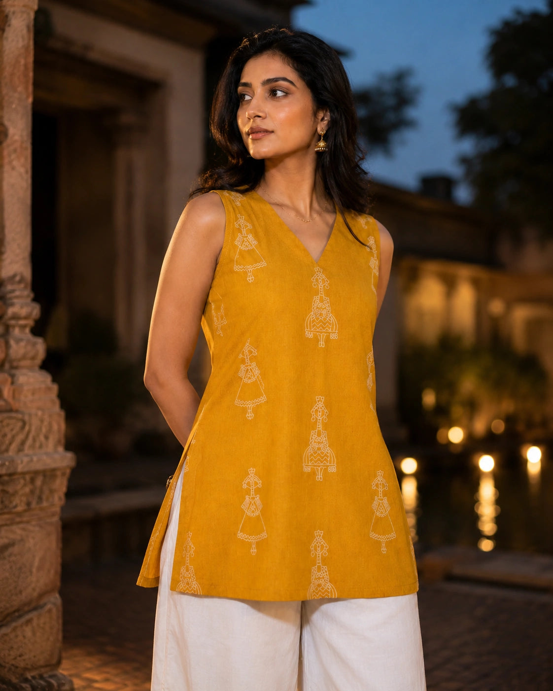 Peetambari Open-Back Bow Cotton Kurti