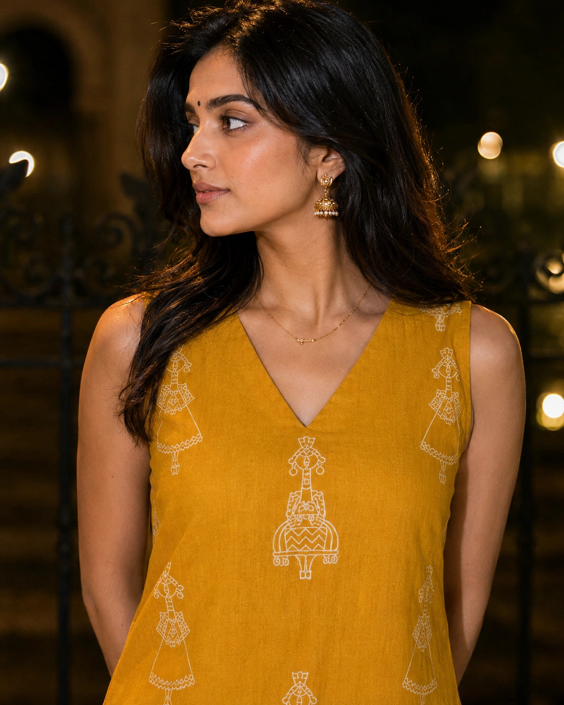 Peetambari Open-Back Bow Cotton Kurti