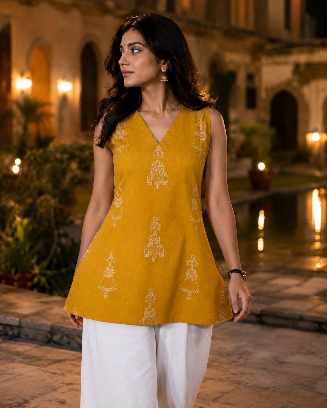 Peetambari Open-Back Bow Cotton Kurti